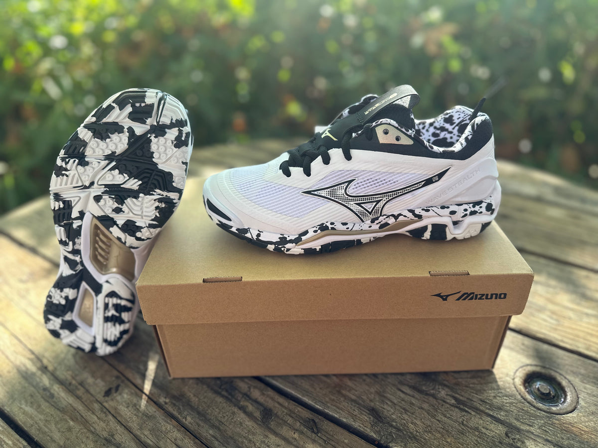 Mizuno Wave Stealth 6